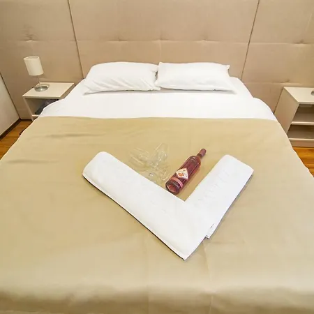 One Luxury Akustik فندق *