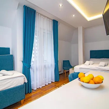 One Luxury Akustik * زلاتيبور