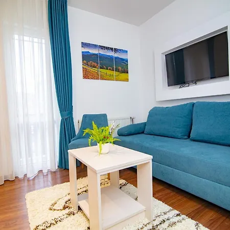 One Luxury Akustik * زلاتيبور