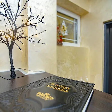 One Luxury Akustik فندق زلاتيبور