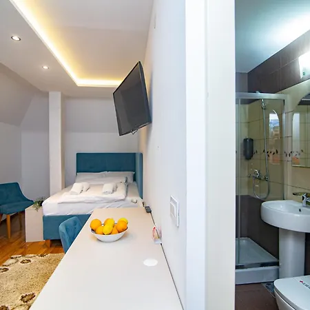 One Luxury Akustik فندق زلاتيبور