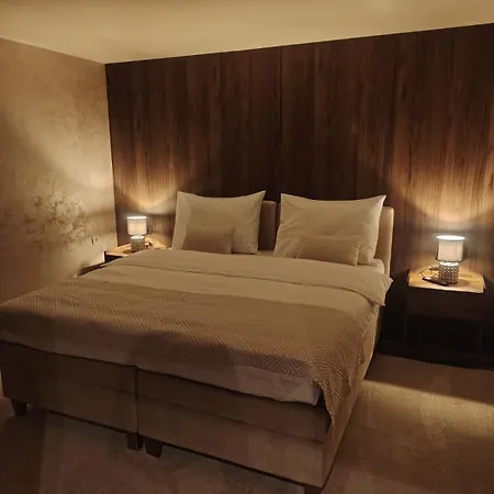 One Luxury Akustik *